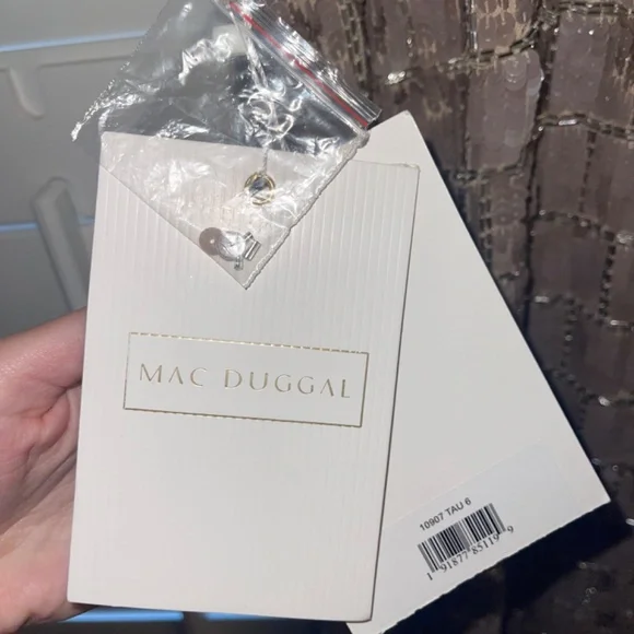 SOLD- MAC DUGGAL Sequined High Neck Sleeveless Column Gown In Taupe Size 6 NWT - Picture 8 of 9